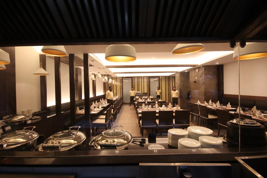 Khanna Fiesta Vellore Exterior photo