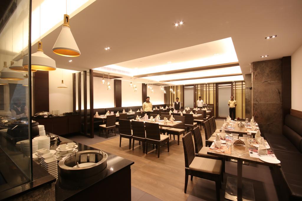 Khanna Fiesta Vellore Exterior photo