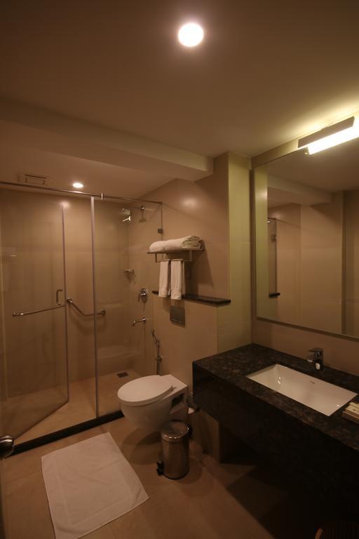 Khanna Fiesta Vellore Exterior photo