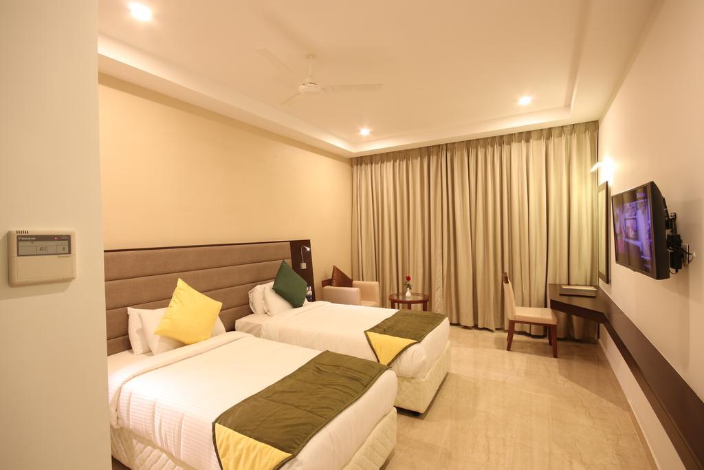 Khanna Fiesta Vellore Exterior photo
