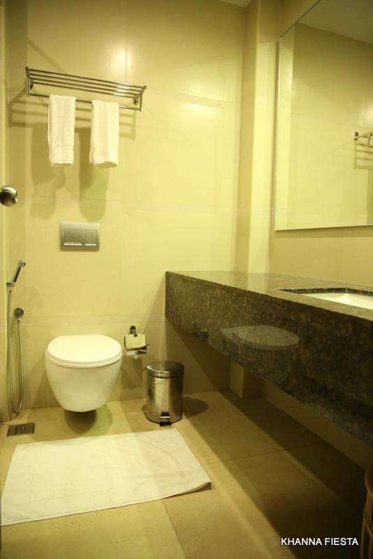 Khanna Fiesta Vellore Exterior photo
